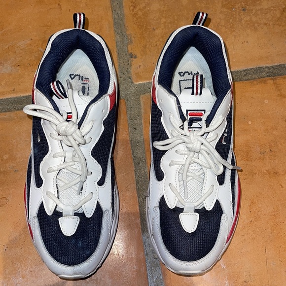 Fila shoes - Picture 5 of 6